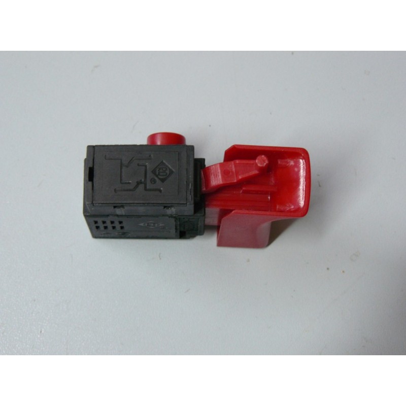 Выключатель FA2-4/1 BEK 4(4)A 250V~ 5E4 ЗУБР V000-000-677